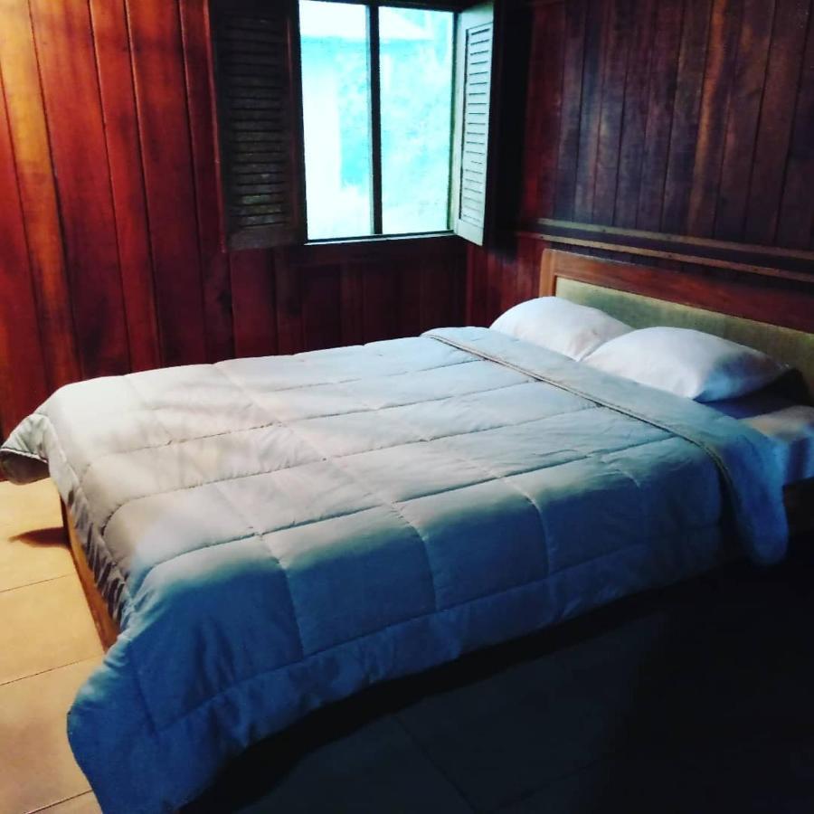 טוריאלבה Pochotel חדר תמונה